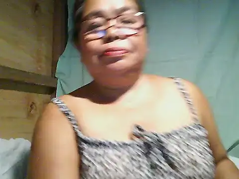 cris tita online show from July 27, 5:32 pm