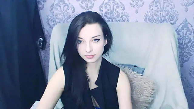 DominantLuna online show from March 23, 8:59 pm