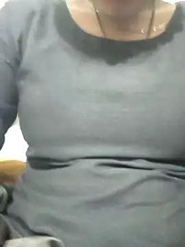 Snapshot of Hotty_ruvi chatting on October 15, 5:15 pm Hotty ruvi online show from October 15, 5:15 pm