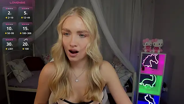 TessaGrays online show from November 11, 10:34 am