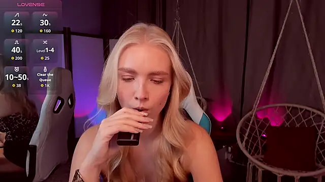 TessaGrays online show from November 20, 12:50 pm