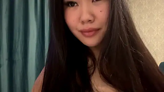 AYPRILPURE online show from October 6, 3:29 pm