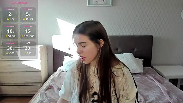 Snapshot of ShellyMoon_ chatting on October 19, 1:02 pm ShellyMoon online show from October 19, 1:02 pm