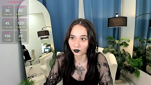 Snapshot of Lunel_kitten chatting on October 22, 12:21 pm Lunel kitten online show from October 22, 12:21 pm
