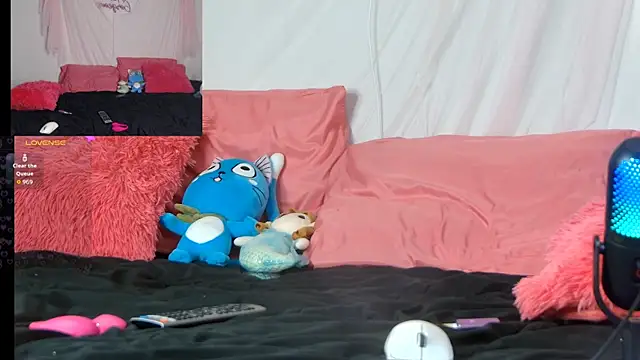 cinderellie online show from February 19, 4:12 am