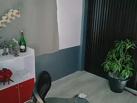 UrFavouriteCravings online show from February 8, 7:34 am