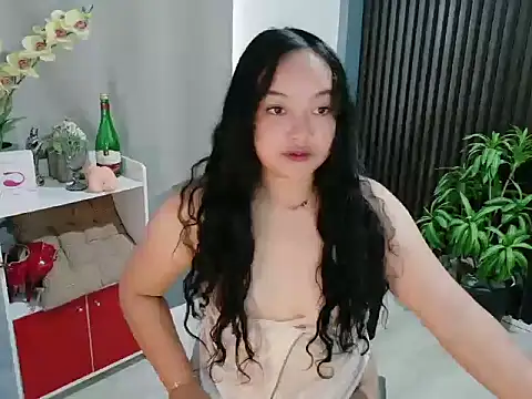 UrFavouriteCravings online show from January 16, 3:57 am