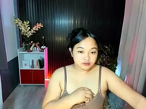 UrFavouriteCravings online show from November 3, 5:11 am