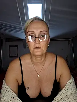 Jenny Blum online show from November 19, 11:54 am