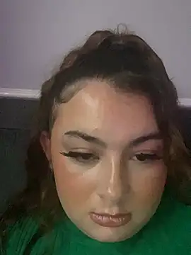 MadelineLeah online show from July 24, 7:44 pm