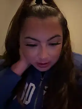 MadelineLeah online show from June 5, 2:48 am