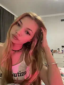  Siennaaa  online show from February 14, 11:18 pm