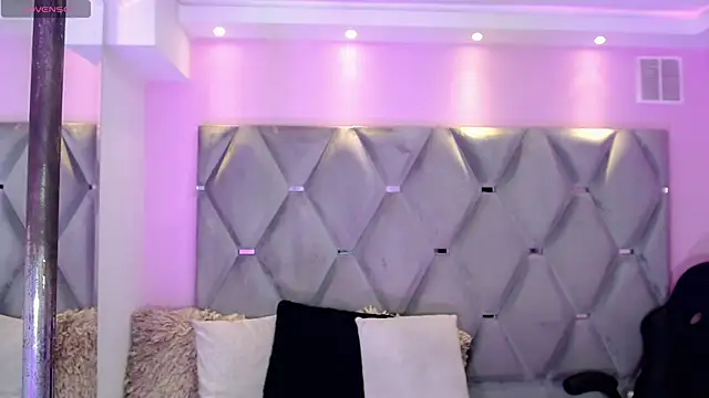 Miranda Collins online show from November 21, 11:01 am