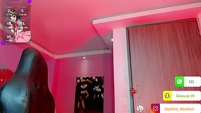 Snapshot of Daphnne_XXX chatting on October 7, 4:28 am Daphnne XXX online show from October 7, 4:28 am