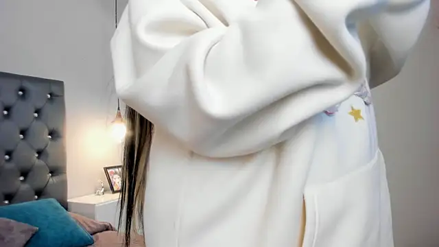 Snapshot of AnnaSwift_ chatting on October 1, 5:01 am AnnaSwift online show from October 1, 5:01 am