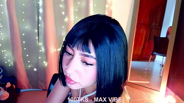 emma web  online show from March 9, 3:37 pm