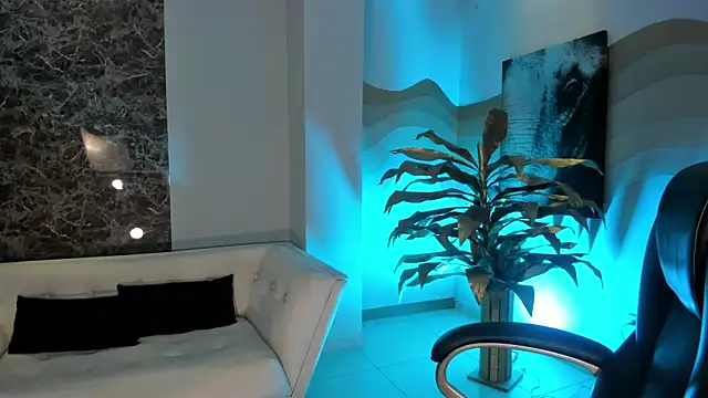 KylieJenkins online show from March 13, 11:55 am