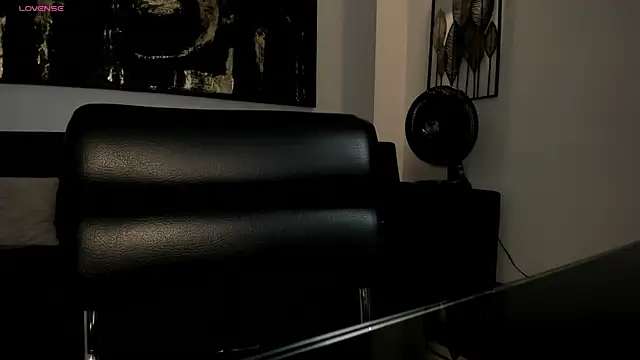 EmilyJohnsonX1 online show from December 4, 3:20 am