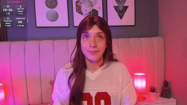 DaimondPink online show from November 5, 12:10 pm