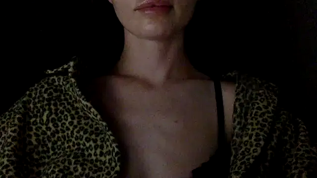 KyleeSilkk online show from October 3, 4:12 pm