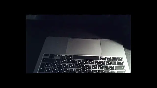 KyleeSilkk online show from November 5, 11:15 am