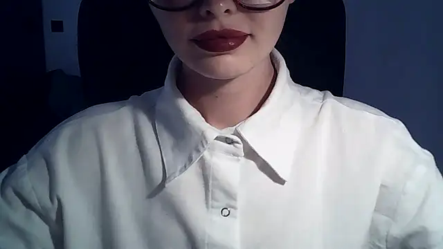 KyleeSilkk online show from October 11, 9:47 am