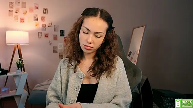 branchwithflowerss online show from November 16, 6:04 am