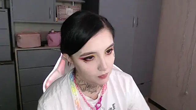 Rin andersonn online show from December 17, 2:06 am