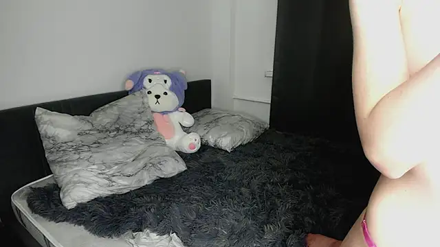 PocketDollX online show from November 23, 5:36 pm