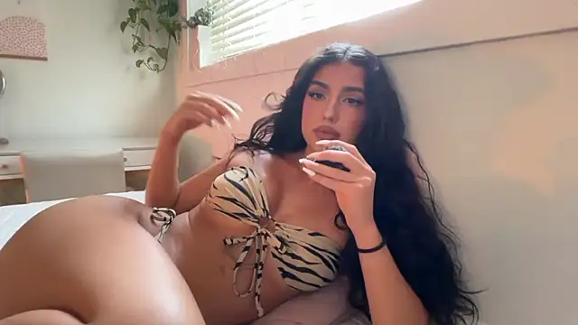 ariajacksonx online show from June 25, 11:06 pm