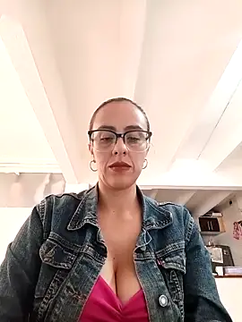 Jade 1-9 online show from February 9, 5:04 pm