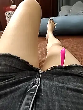 Lili 2love online show from November 10, 12:55 pm