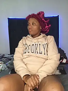 Sex bomb30 online show from July 14, 9:30 pm