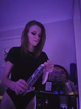 lonely Cosplay chick online show from November 27, 3:15 pm