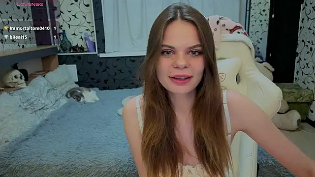xAlisontiny online show from June 5, 9:43 pm
