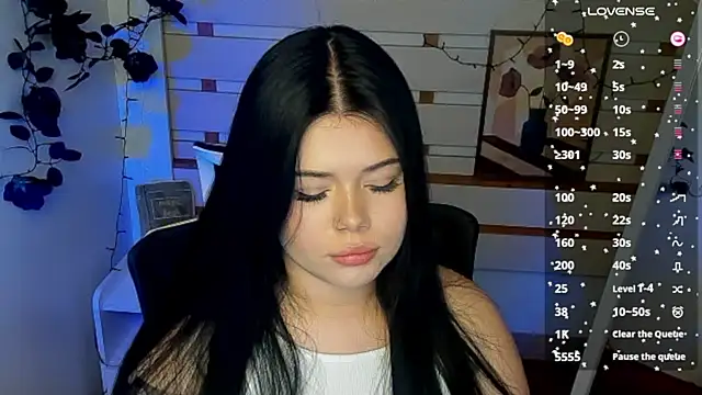 Mona Esty online show from June 19, 9:24 am