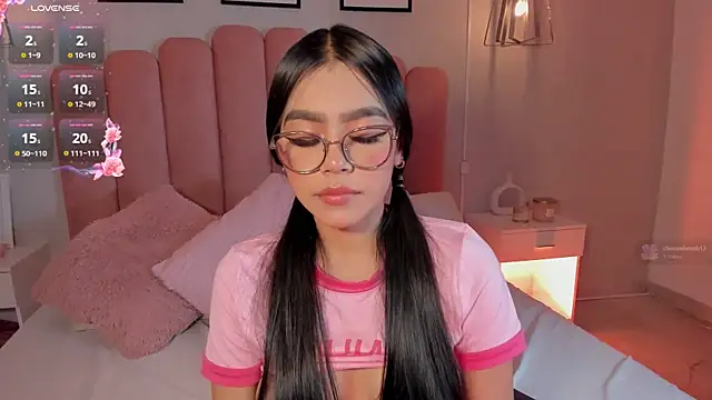 mara swan  online show from December 19, 8:56 pm