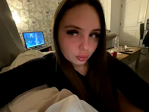 EllaStarrxxx online show from October 31, 3:30 am