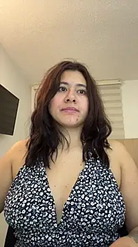 Snapshot of COFFE_2001 chatting on October 16, 12:24 am COFFE 2001 online show from October 16, 12:24 am