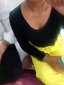 Saniya Doll online show from July 11, 8:20 pm