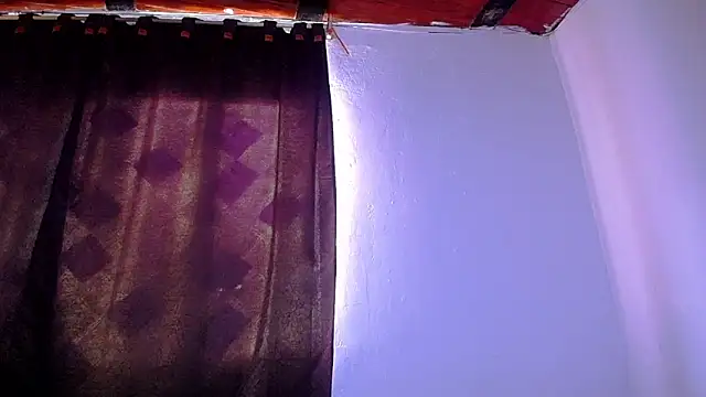 Bamby 69 online show from November 20, 1:23 pm