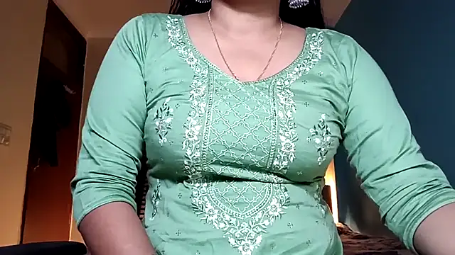 horny milf couple online show from June 8, 7:36 pm