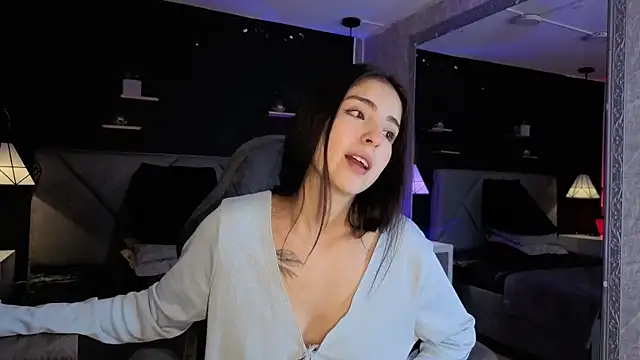 giapearl25 online show from October 18, 2:09 pm