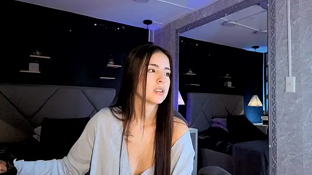 giapearl25 online show from October 10, 11:59 am