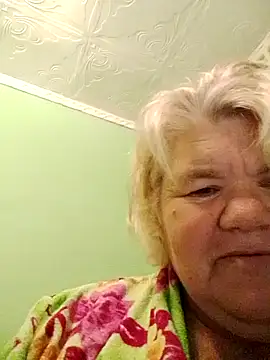 LusiyaGold5 online show from November 10, 9:43 pm