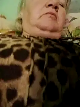 LusiyaGold5 online show from October 19, 1:07 am