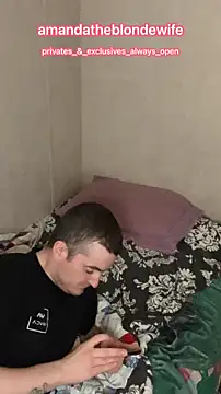 amandatheblondewife online show from April 4, 5:50 am