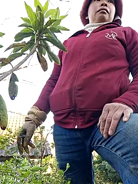 miomio-12 online show from November 26, 12:22 am