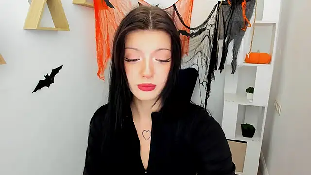 RoxyHopper online show from November 6, 4:40 am