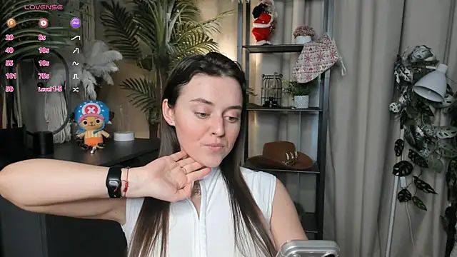 ThelmaJusto online show from April 17, 3:47 pm